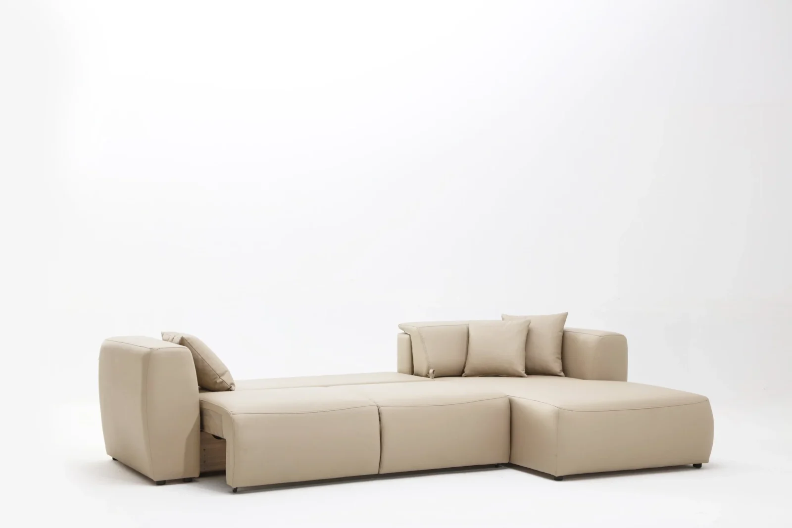 picasso-sectional-chic-sleeper